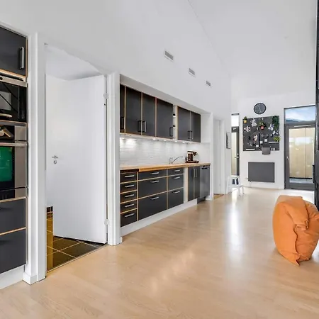 Stort Arkitekt Tegnet Hus Villa
